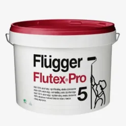 Białe wiadro z czerwoną pokrywą farby Flügger Flutex Pro 5 na białym tle, etykieta z informacjami o produkcie i rysunkiem osoby malującej wałkiem.
