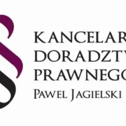 Logo Kancelarii Doradztwa Prawnego Pawła Jagielskiego z symbolem paragrafu w kolorze fioletowo-czarnym.