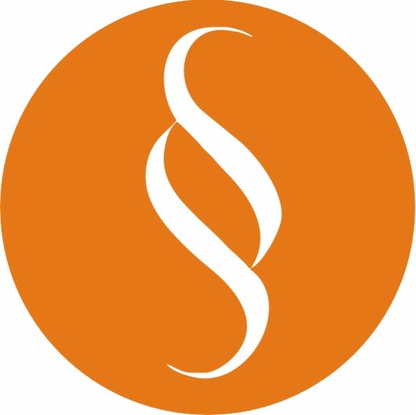 Stylizowany, biały paragraf na pomarańczowym okręgu, logo kancelarii prawnej.