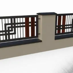 Fragment ogrodzenia z elementami drewnianymi i metalową konstrukcją o geometrycznym wzorze, osadzone na niskim murku, widoczne logo firmy na dole.