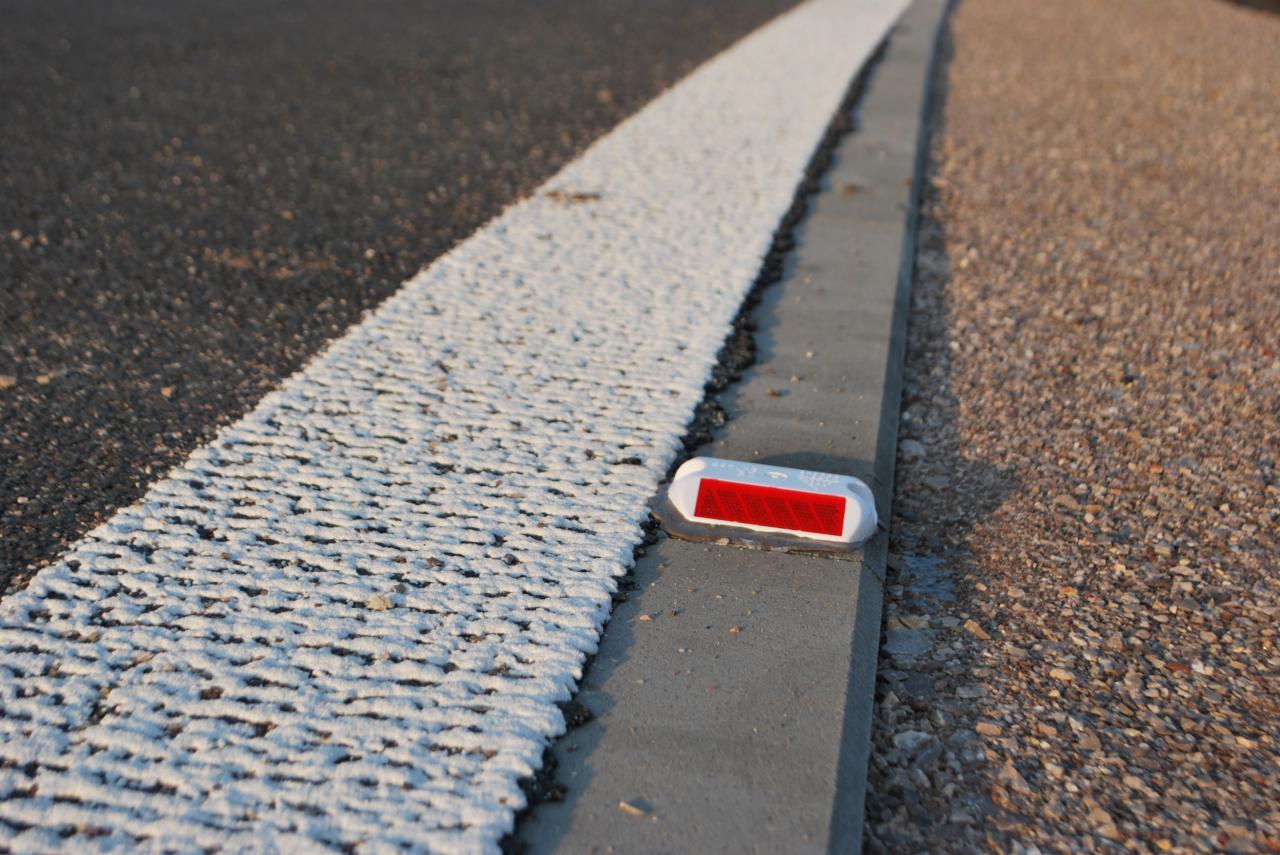 Punktowe elementy odblaskowe