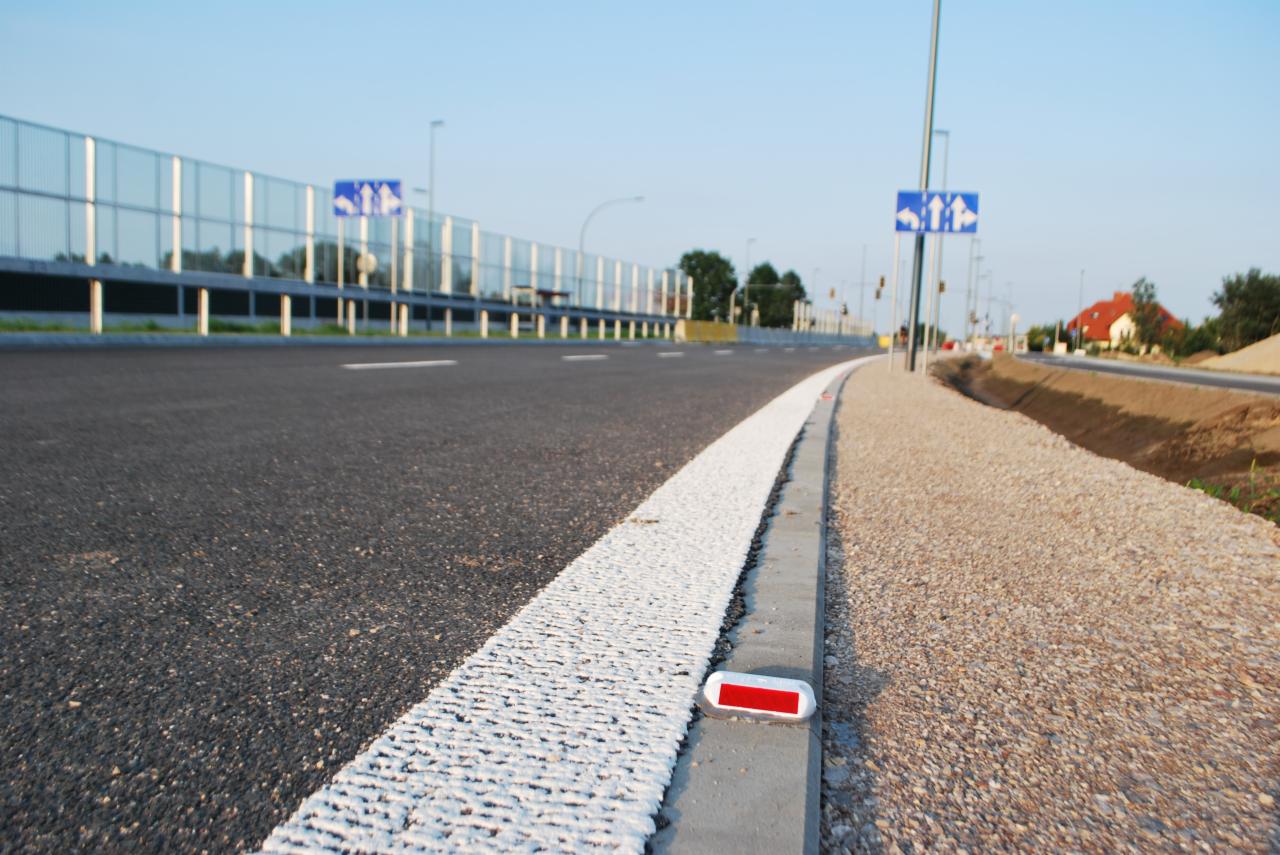 Oznakowanie grubowarstwowe chemoutwardzalne strukturalne