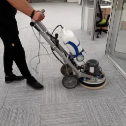 czyszczenie wykładzin najnowszą technologią