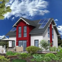 Dwukondygnacyjny dom z czerwonym akcentem, panelami słonecznymi na dachu i tarasem ogrodowym.