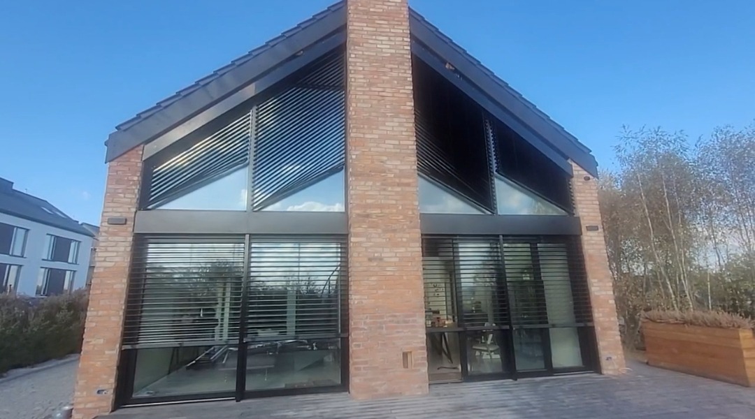 żaluzje fasadowe skośne oraz samonośne