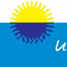 Logo firmy HAP Armatura Grupa SBS Sp. z o.o. z motywem słońca odbijającego się w wodzie i hasłem: U nas słońce świeci inaczej...