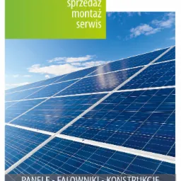 Reklama paneli słonecznych z błękitnym niebem w tle, logotypami Mellor, Huawei i JA Solar oraz hasłami sprzedaż, montaż i serwis.