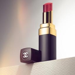 Zdjęcie reklamowe szminki Chanel