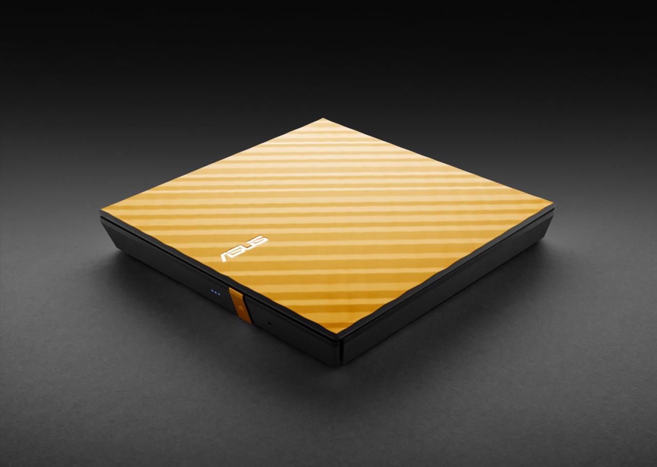 Zdjęcie reklamowe nagrywarki cd Asus