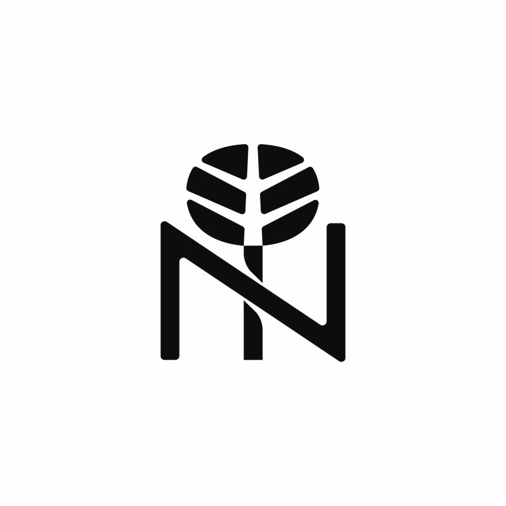 Abstrakcyjne logo przedstawiające stylizowaną roślinę z owalnym korzeniem i dwoma symetrycznymi elementami w kształcie litery N po bokach, wszystko w czerni na białym tle.