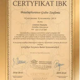 Certyfikat IBK 'Przedsiębiorstwo Godne Zaufania' dla Centrum Finansów Jarosław Janczyszyn, z datą wystawienia 2018-10-01 i datą ważności 2019-10-01, z podpisami i pieczęciami Instytutu Badań...