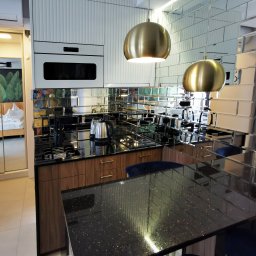 Kuchnia w apartamencie nad morzem, Jurata