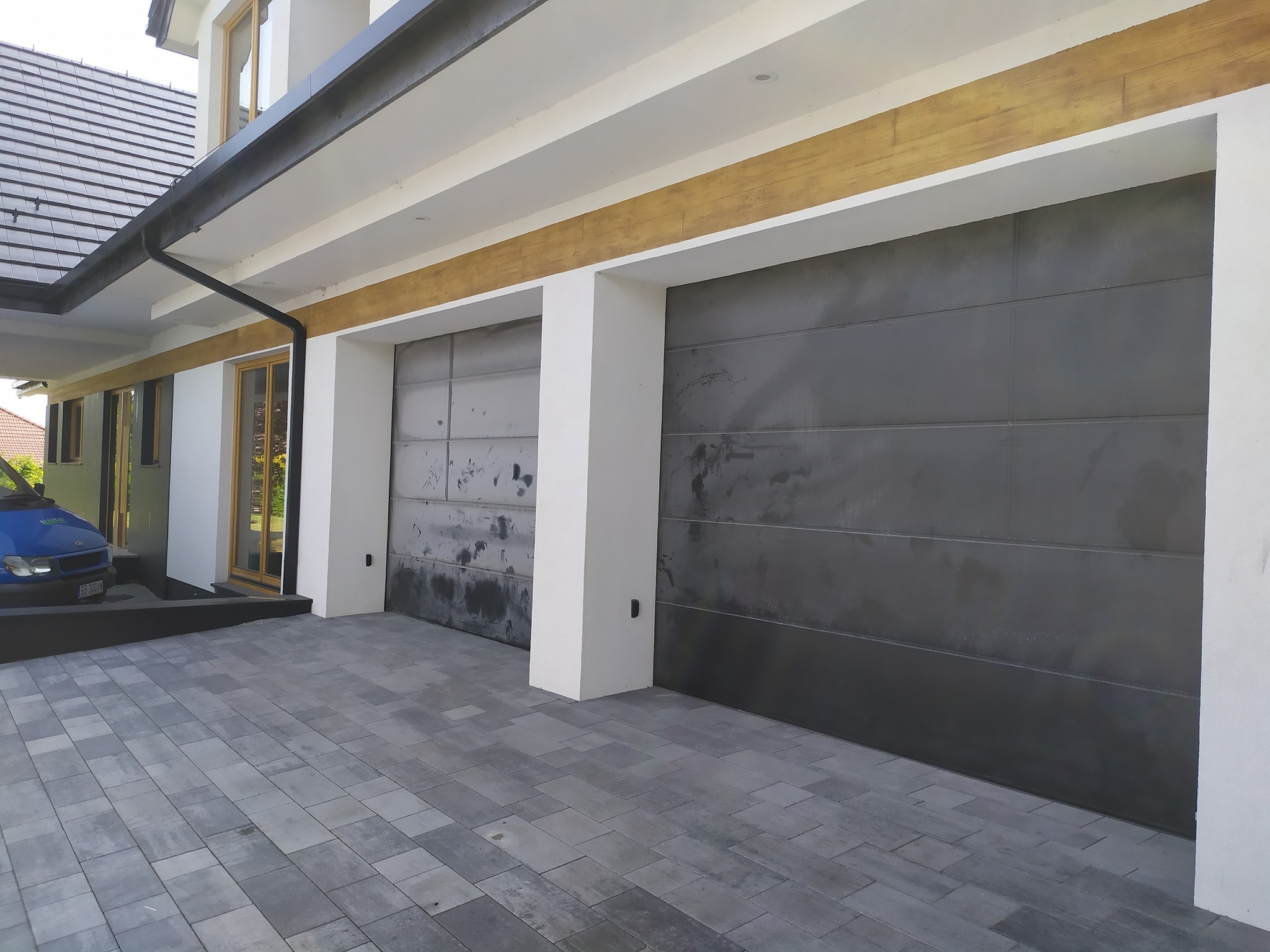 mycie bram garażowych