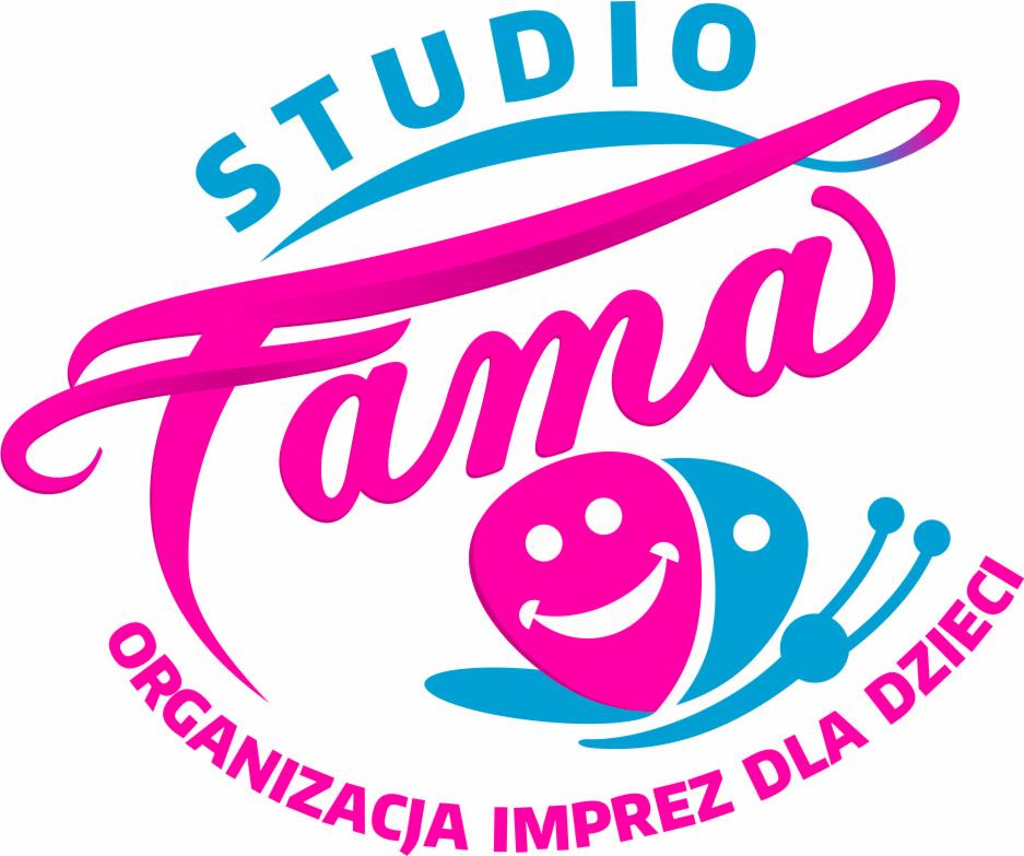 Logo firmy Studio Fama Organizacja Imprez Dla Dzieci, z stylizowanym napisem Fama w kolorze różowym, niebieskim akcentem Studio u góry i graficznym elementem przypominającym uśmiechniętego ślimaka.