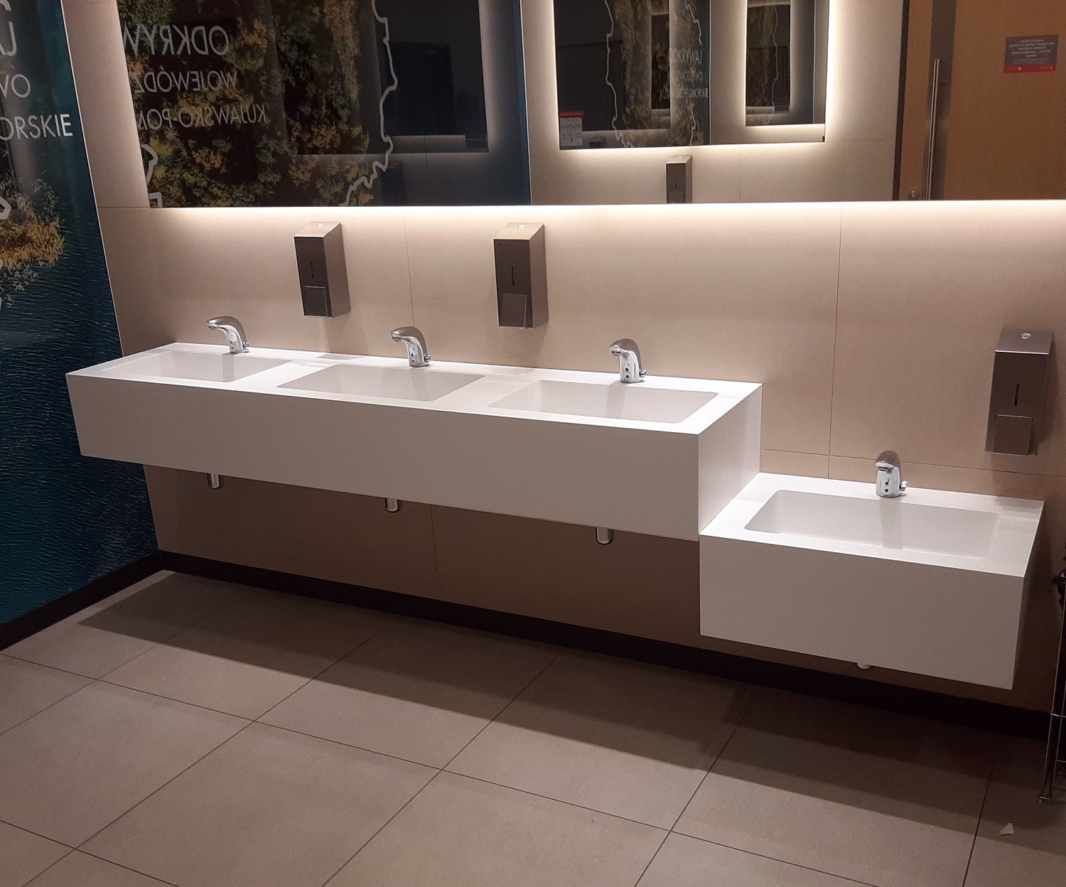 Umywalki komercyjne wielostanowiskowe