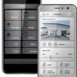 Dwa smartfony prezentujące interfejs aplikacji do zarządzania domem: jeden z panelem sterowania oświetleniem, temperaturą i scenami, drugi z podglądem bramy garażowej i opcjami sterowania bramą...