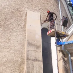 Piaskowanie elewacji kościoła