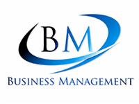 Logo firmy Business Management z inicjałami BM wpisanymi w stylizowany, błękitny nawias.