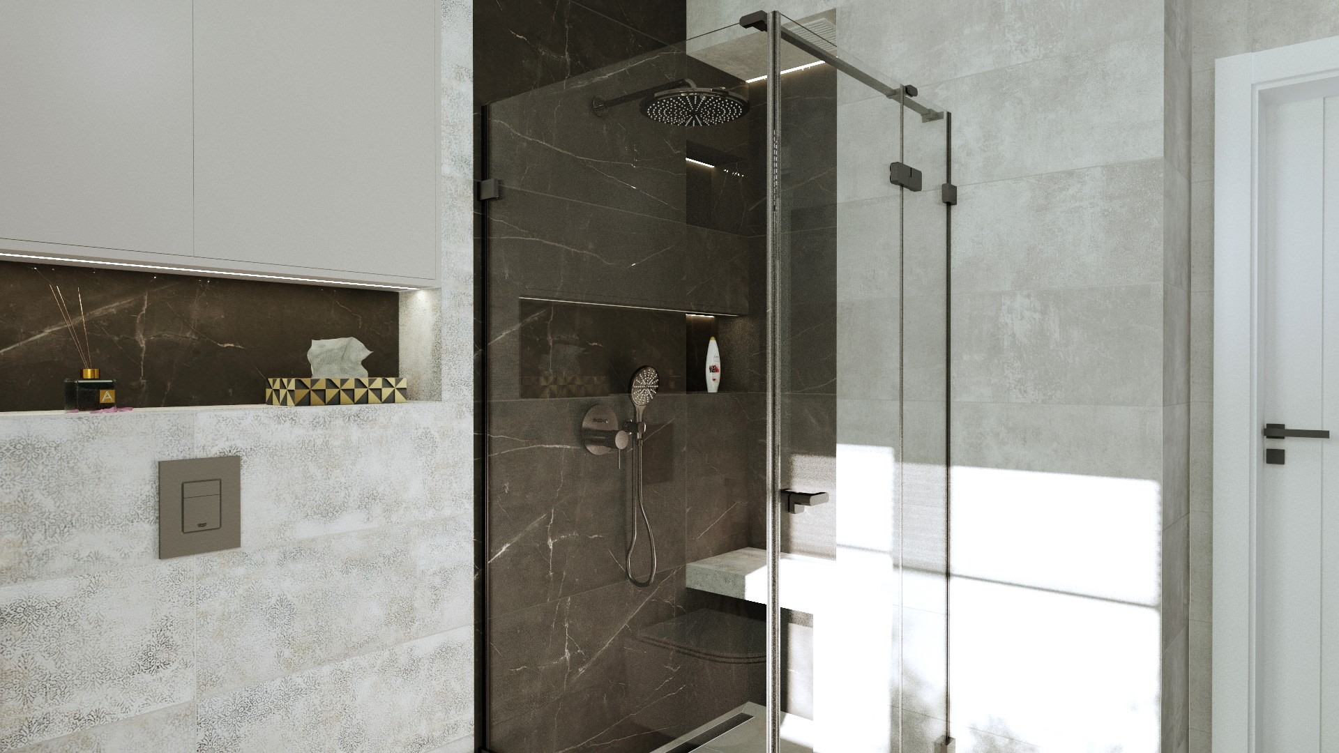 Nowoczesna kabina prysznicowa z deszczownicą i półką wnękową, wykończona płytkami imitującymi marmur, z widocznym dozownikiem kosmetyków.