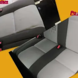 Porównanie fotela samochodowego przed i po czyszczeniu, widoczne różnice w odcieniu i usunięcie zabrudzeń, zbliżenie na siedzenie z pasami bezpieczeństwa.