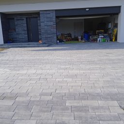 uslugi transportowe slawomir wilusz wykonawstwo robót ziemnych - Czyszczenie Kostki Brukowej Iwonicz