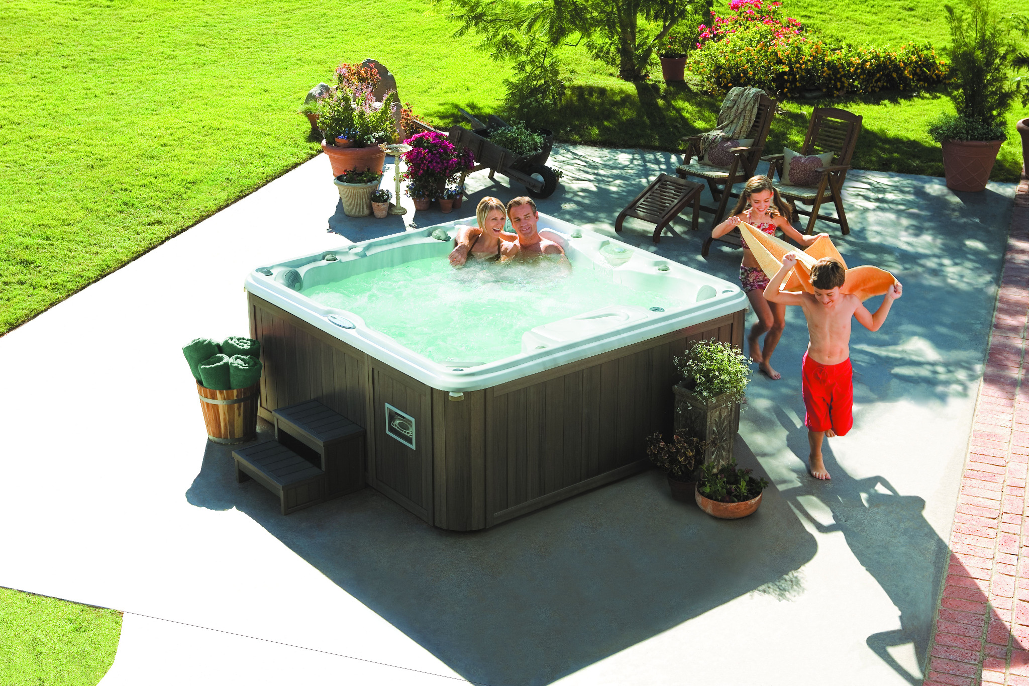 Spa ogrodowe- Wanny spa, cieszą latem i zimą