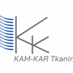 Logo firmy KAM-KAR Tkaniny z graficznym znakiem w kształcie litery K, stylizowane niebieskie fale po lewej stronie.