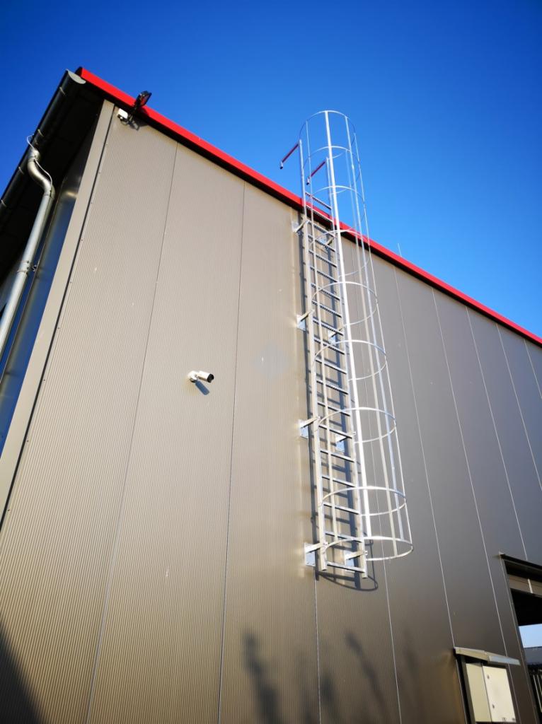 Drabina ewakuacyjna na hale