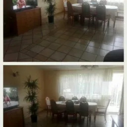 Salon z dużym telewizorem na komodzie, stołem z krzesłami i wysoką rośliną doniczkową, sfotografowany z dwóch różnych perspektyw w kolażu.