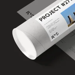 Projekt graficzny #271 z elektrownią atomową w tle, umieszczony na tubie prezentacyjnej, wykonany przez firmę z Gdańska.