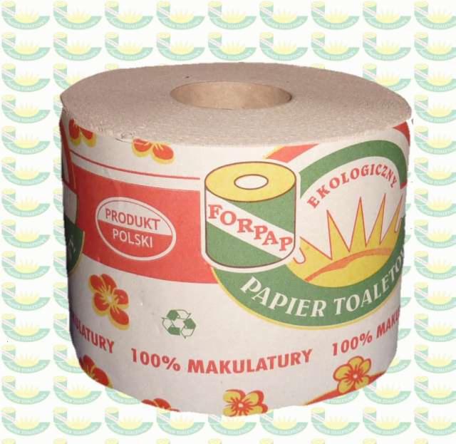 Rolka szarego papieru toaletowego z nadrukiem 'Produkt Polski', 'Forpap', 'Ekologiczny', 'Papier Toaletowy' i informacją '100% Makulatury' na tle z powtarzającym się wzorem.