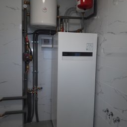 FIRMA USŁUGOWO - HANDLOWA 