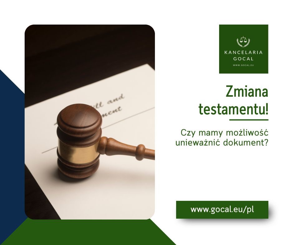 Drewniany młotek sędziowski leżący na dokumencie z fragmentem tekstu 'will and testament', obok reklama kancelarii prawnej z hasłem 'Zmiana testamentu!'