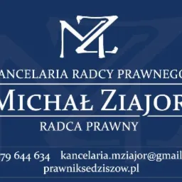 Szyld Kancelarii Radcy Prawnego Michała Ziajor z logotypem, numerem telefonu i adresem e-mail na granatowym tle.