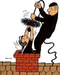 Karykaturalny rysunek przedstawiający dwóch mężczyzn przy kominie: jeden wchodzi do komina z szczotką na linie, drugi stoi na dachu i trzyma linę.