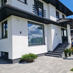 tynki w technologii hydrofobowej, projektowanie i układanie kostki brukowej