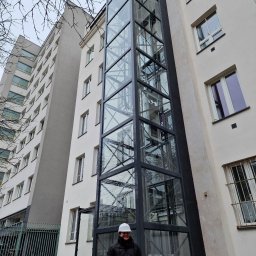 RD Profit - budowa podszybia windy oraz obróbki blacharskie