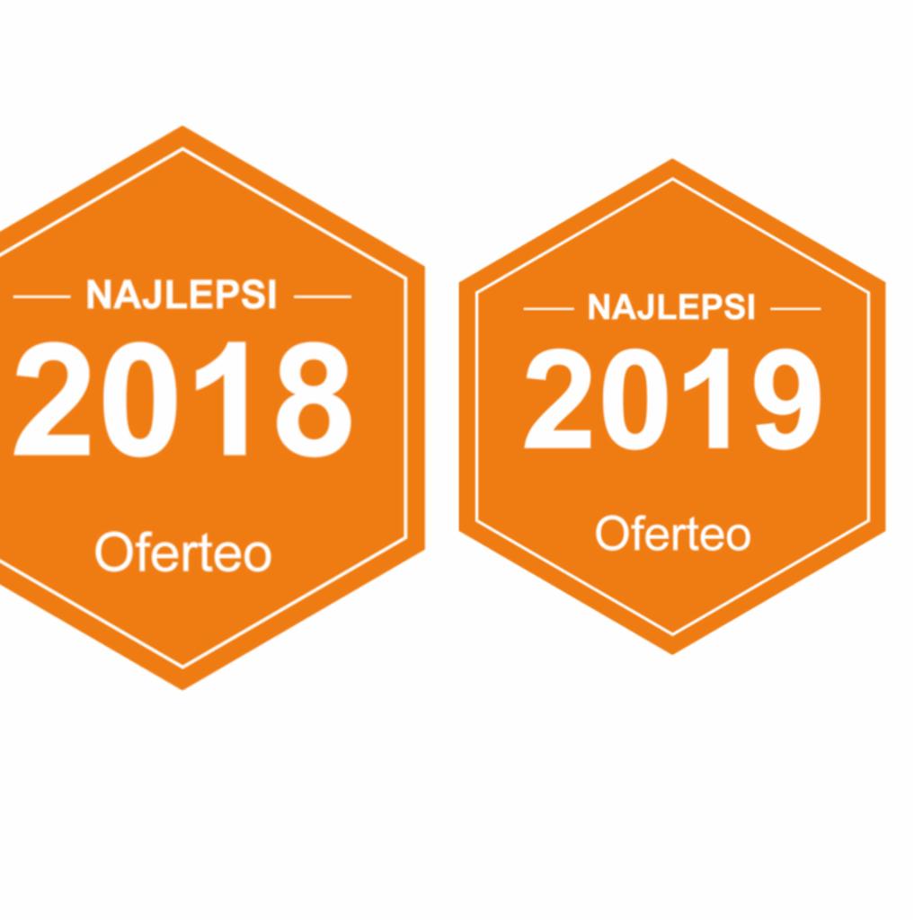 Dwa pomarańczowe emblematy Oferteo z lat 2018 i 2019, oznaczające wyróżnienie 'Najlepsi'.