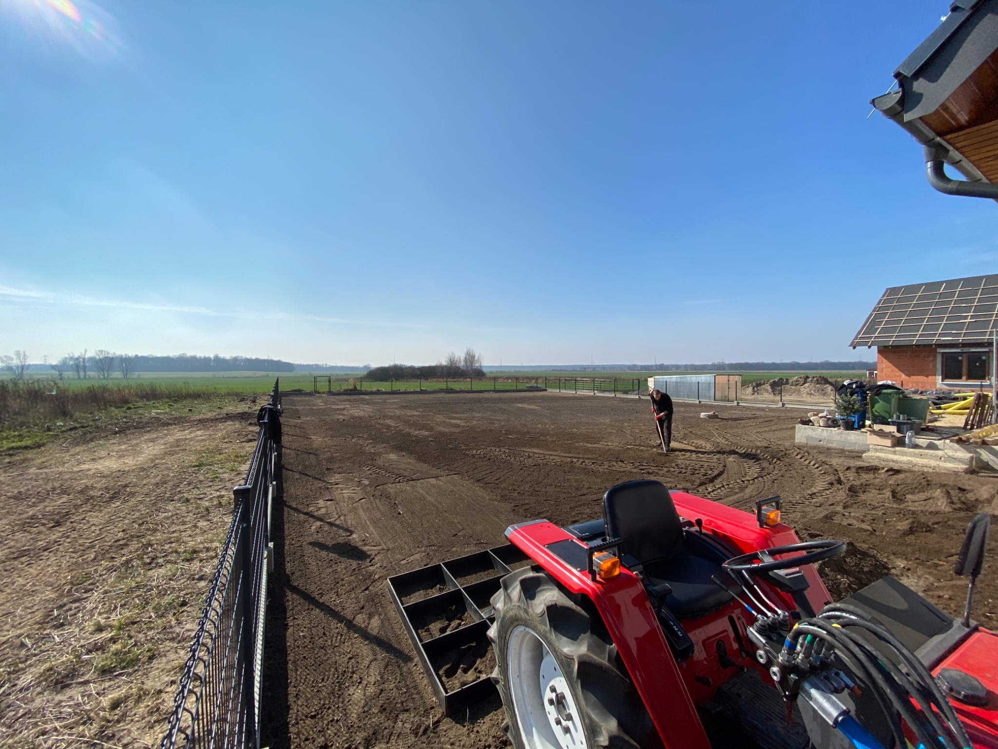 Równanie terenu to już dla nas pestka . Dzięki profesjonalnym sprzętom praca naprawdę może być przyjemna .