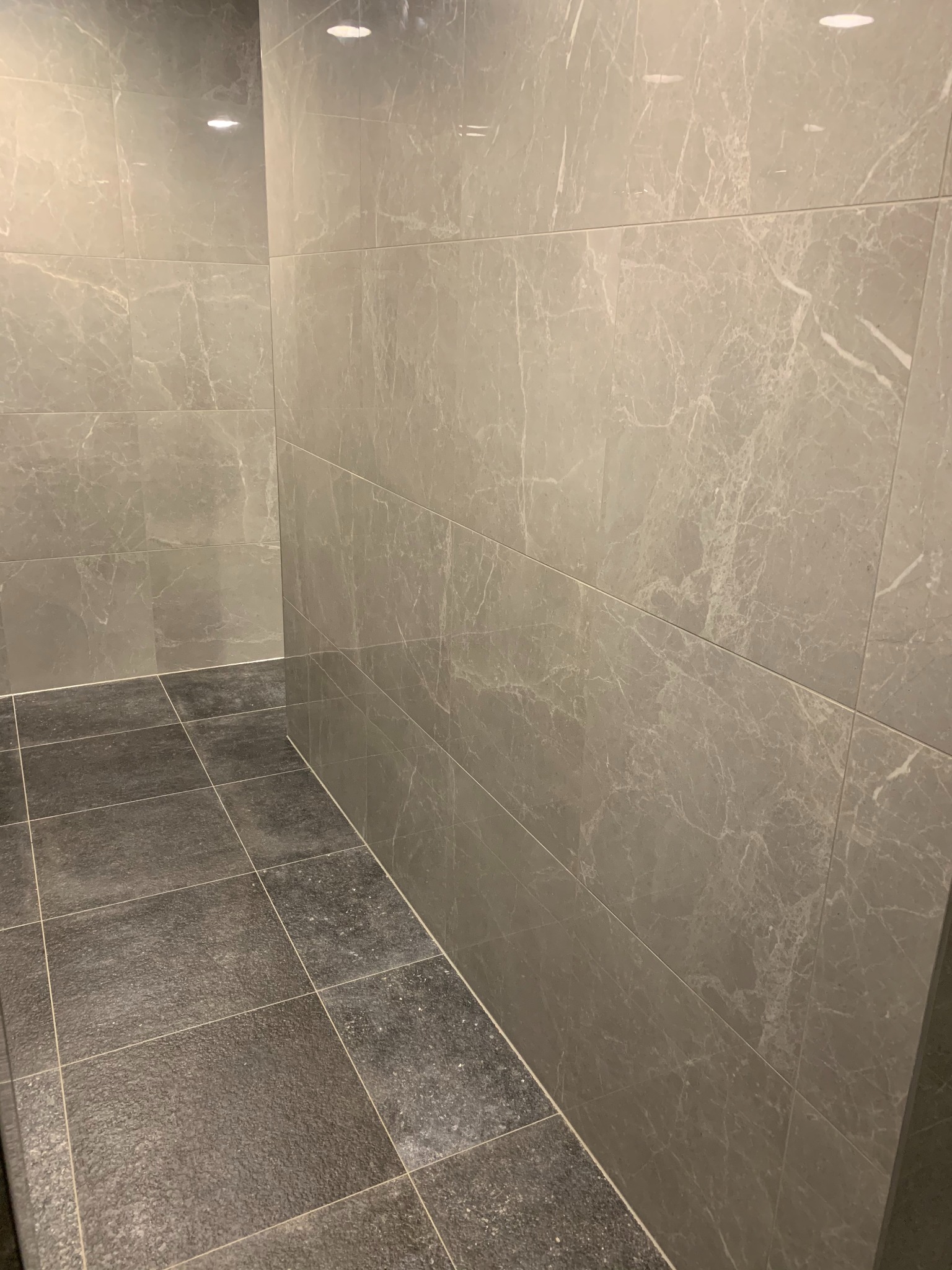 Łazienki ogólnodostępne Suntago