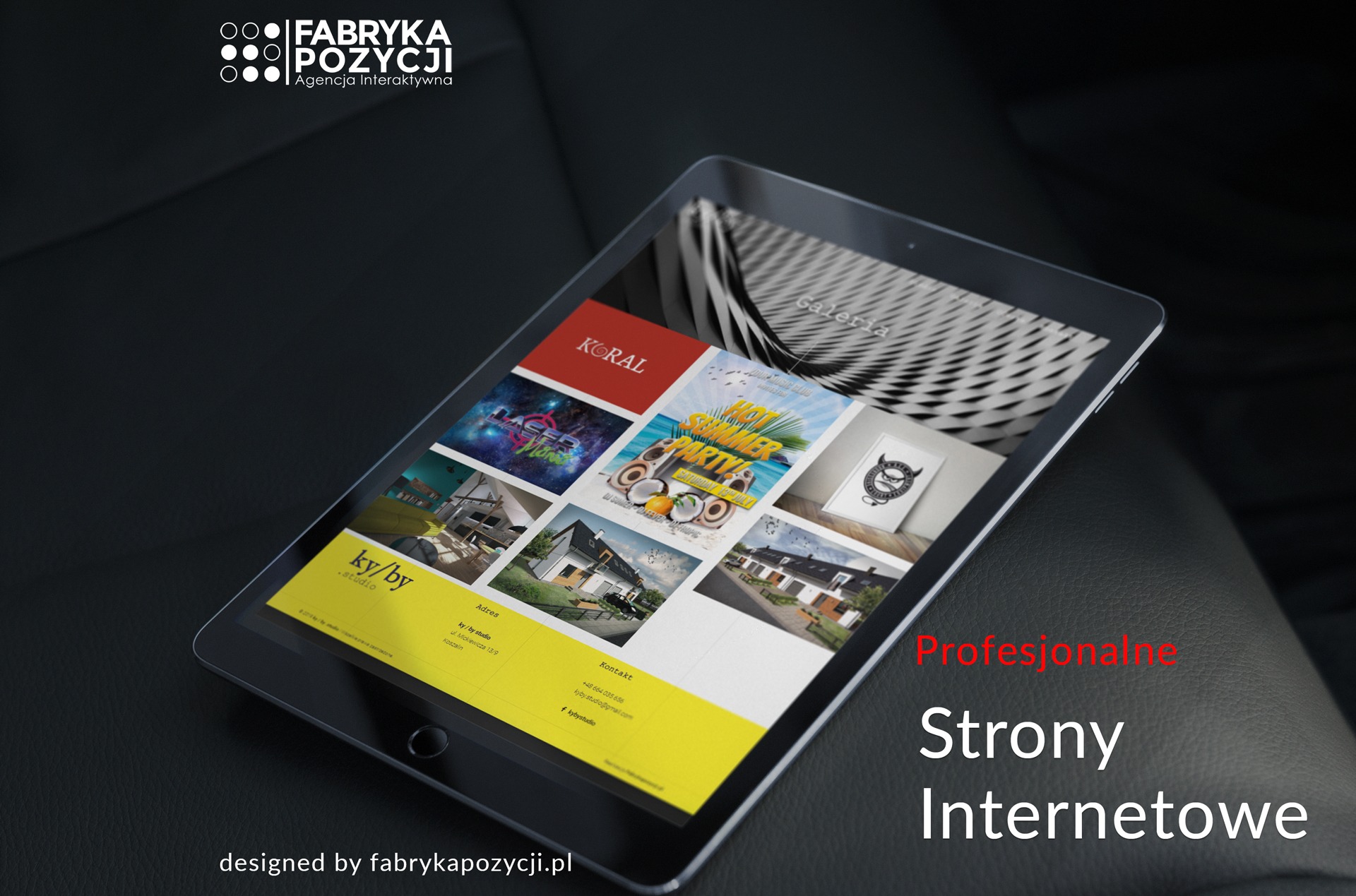 Tablet wyświetlający galerię zdjęć strony internetowej na ciemnym tle, z widocznym logo firmy 'Fabryka Pozycji' w lewym górnym rogu oraz adresem strony w dolnej części ekranu.