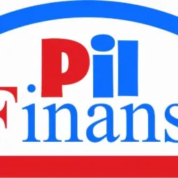 Logo firmy Pil Finanse z niebieskim łukiem u góry i czerwoną linią u dołu.