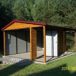 garaż drewnopodobny