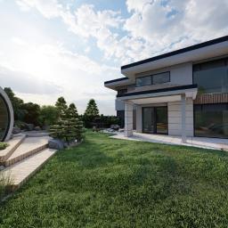 PERFORMA Patryk Gniedziejko - Nowoczesny dom z ogrodem, w którym znajduje się okrągła sauna z drewnianymi drzwiami i ścieżką z desek, trawnik, basen z zadaszeniem i dekoracyjne drzewa.