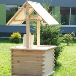 drewniana studnia wykonywana na zamówienie i pod wymiar klienta