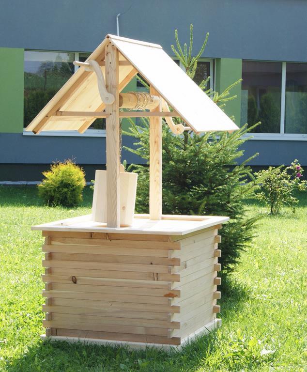 drewniana studnia wykonywana na zamówienie i pod wymiar klienta