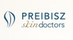 Logo kliniki medycyny estetycznej Preibisz Skin Doctors, z abstrakcyjnym symbolem przypominającym liść lub kroplę obok nazwy.
