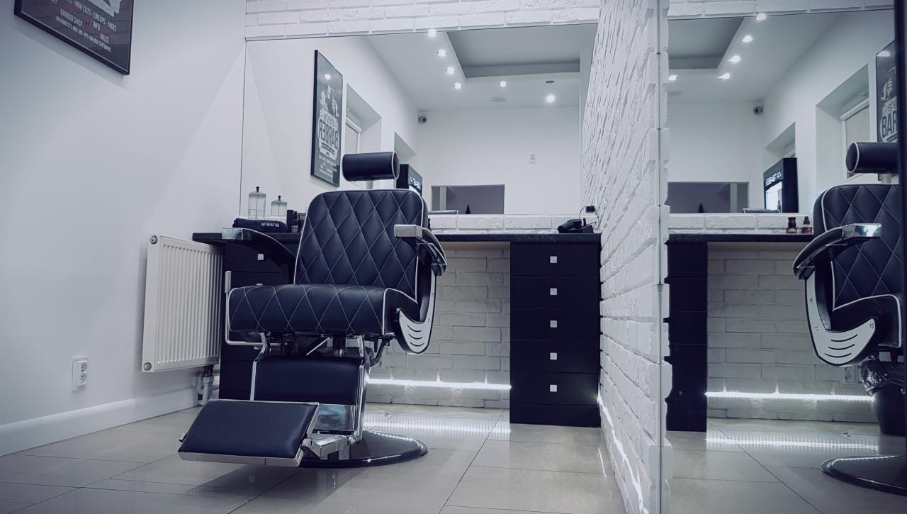 barber kielce she he