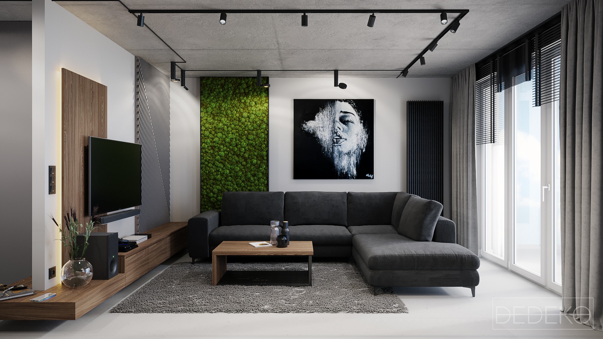 Nowoczesny salon z szarą sofą narożną, drewnianym stolikiem kawowym, panelem z mchu na ścianie i betonowym sufitem z reflektorami.