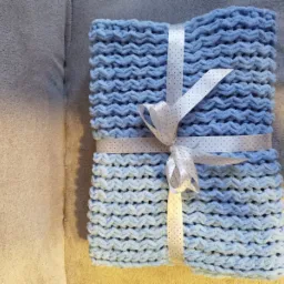 Duży koc, ręcznie pleciony